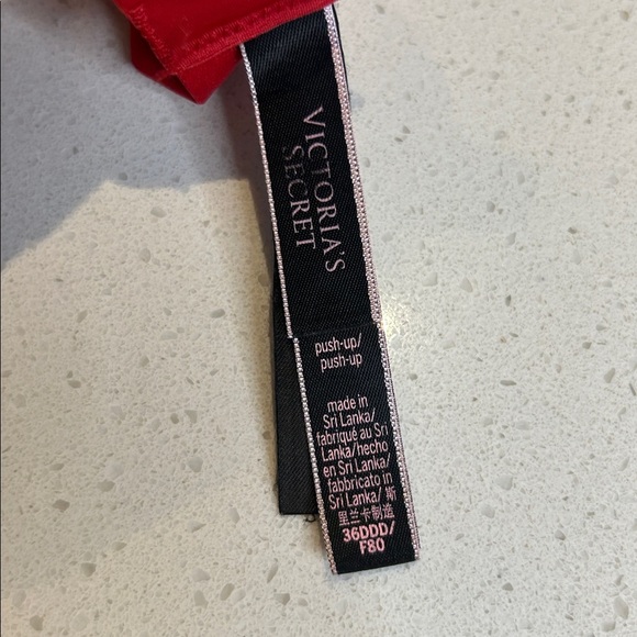 Victoria’s Secret Very Sexy Push Up Bra Red Lace size 36DDD - Picture 5 of 10